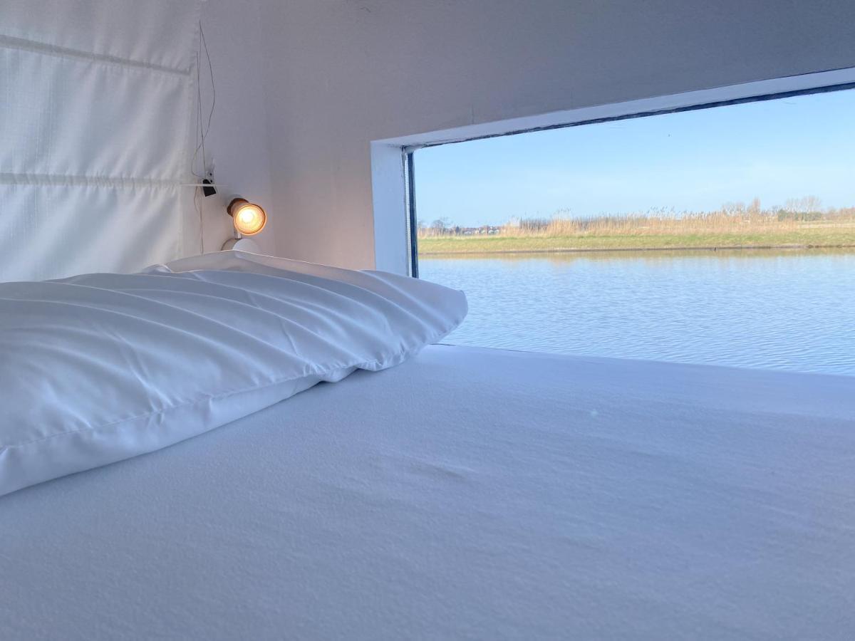 Homeboat Glamping Nieuwpoort Exterior foto